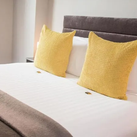 Dream Hotel 3*